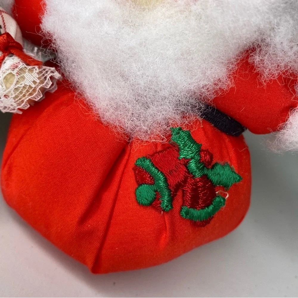 Vintage Santa & Mrs. Claus Stuffed Fabric Dolls Christmas Decor Shelf Sitters